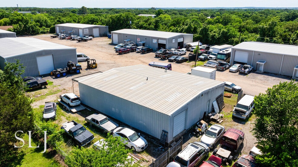 More Photos Of 5160-5172 Lemons Rd, Fort Worth Warehouse For Sale