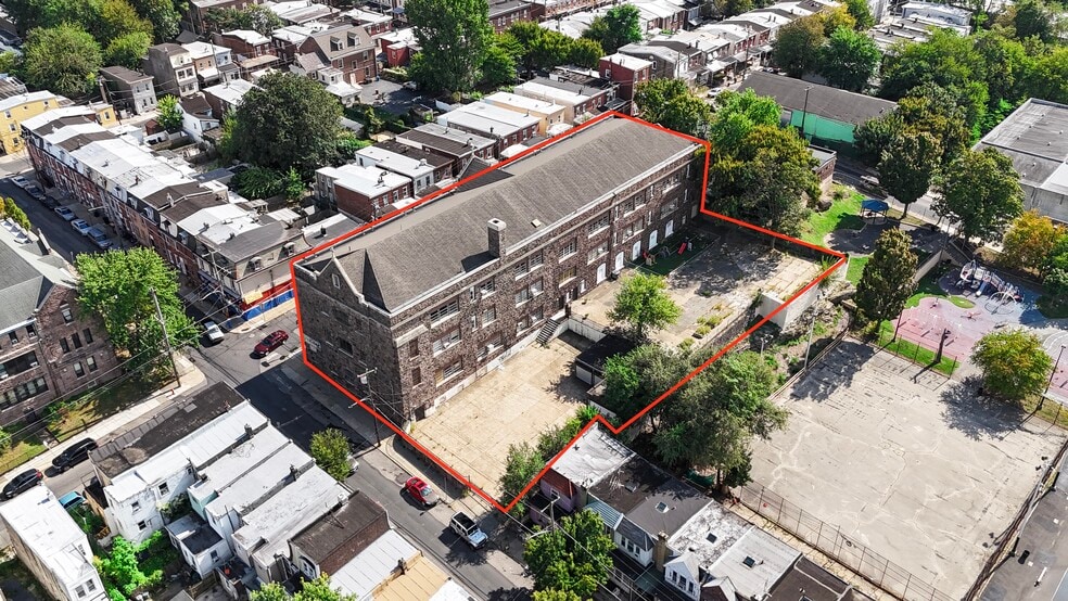 Primary Photo Of 4290 Penn St, Philadelphia Schools For Lease