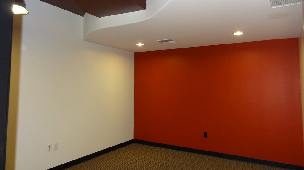 More Photos Of 4727 N 12th St, Phoenix Office For Sale