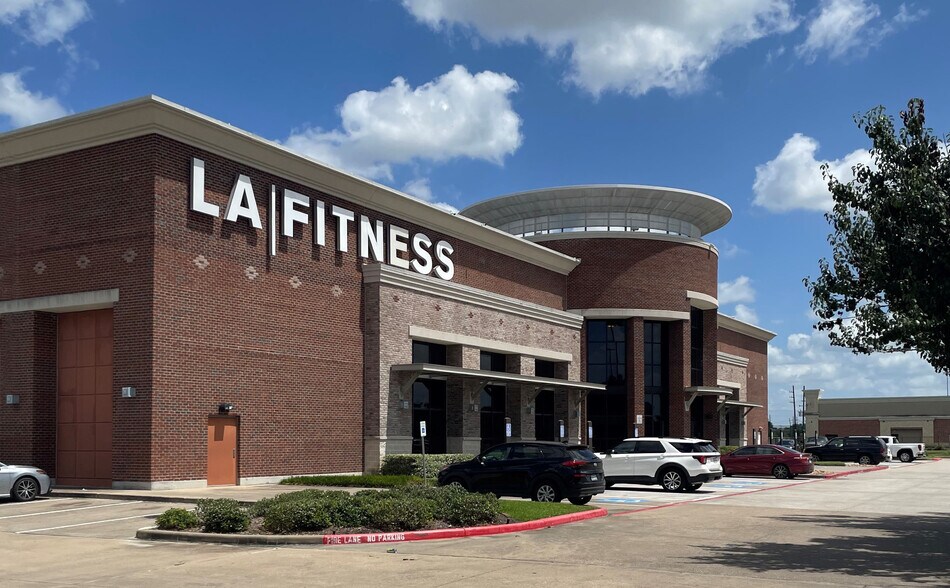 More Photos Of 12312-12320 Barker Cypress Rd, Cypress Storefront For Lease