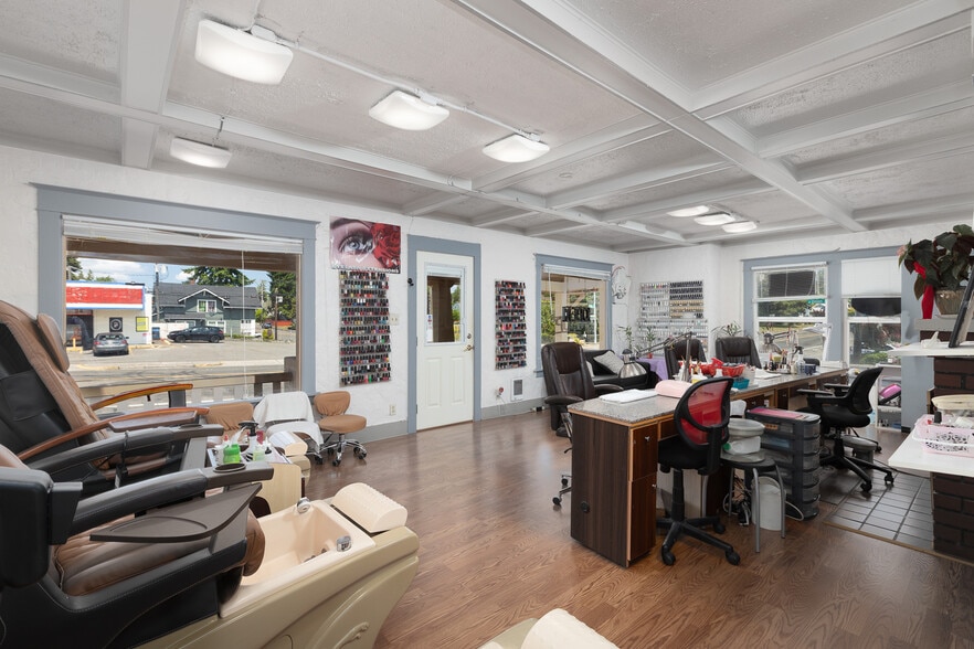 More Photos Of 3606 S 12th St, Tacoma Freestanding For Sale