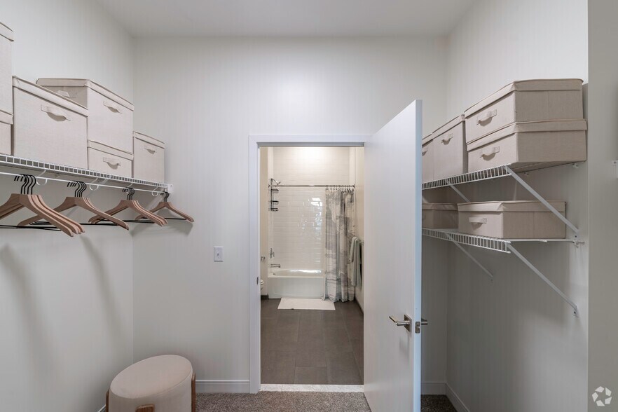 More Photos Of 85 Boston St, Everett Apartments For Lease