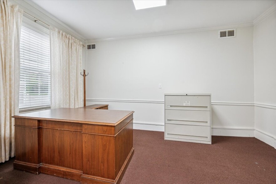 More Photos Of 345 US Highway 202 206, Bedminster Office For Lease