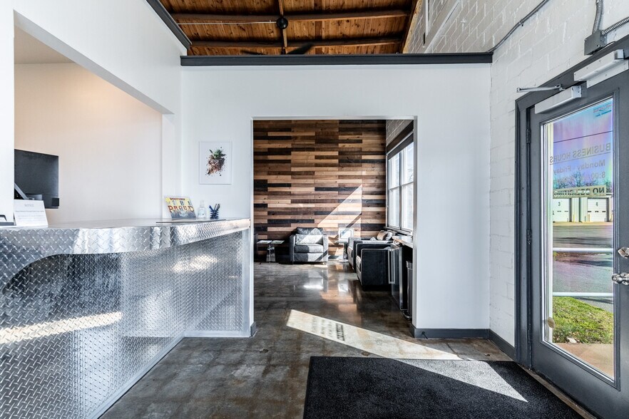 More Photos Of 425 Gum St, North Little Rock Auto Repair For Sale