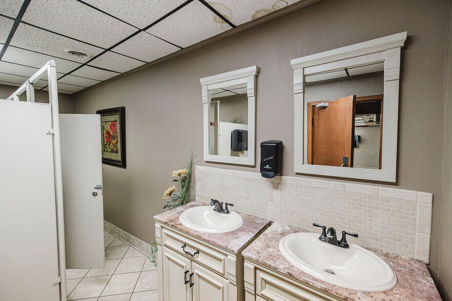 More Photos Of 2350 E 8th St, Hays Freestanding For Sale