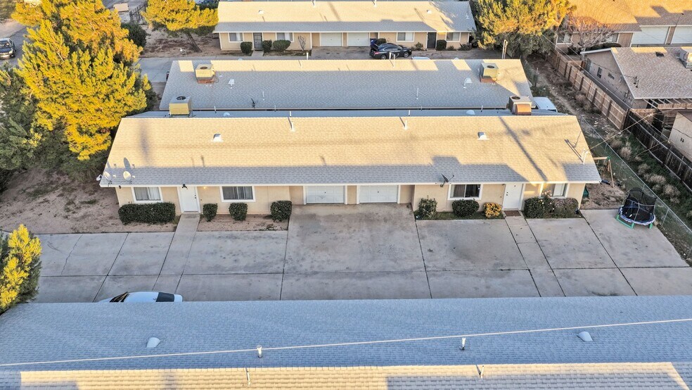 More Photos Of 14015 Spruce St, Hesperia Apartments For Sale