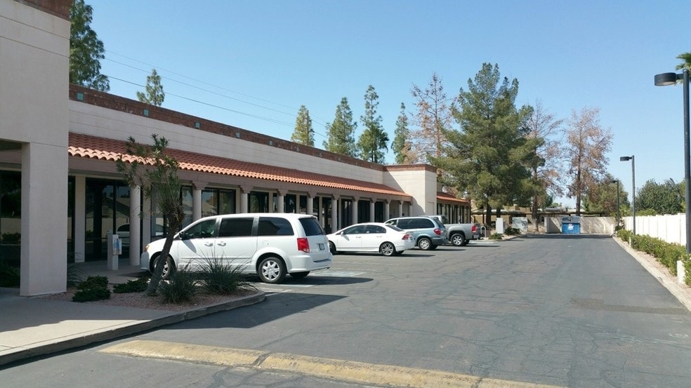 More Photos Of 3280 S Country Club Way, Tempe Unknown For Lease