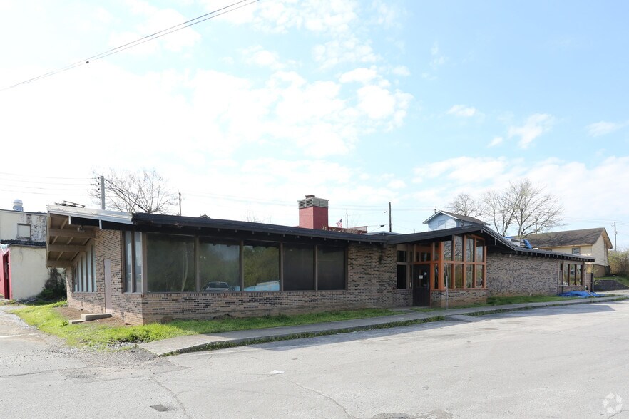 More Photos Of 3920 Asheville Hwy, Knoxville Restaurant For Lease