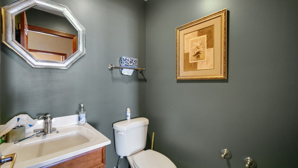 More Photos Of 303 Ridge Rd, Munster Office For Sale