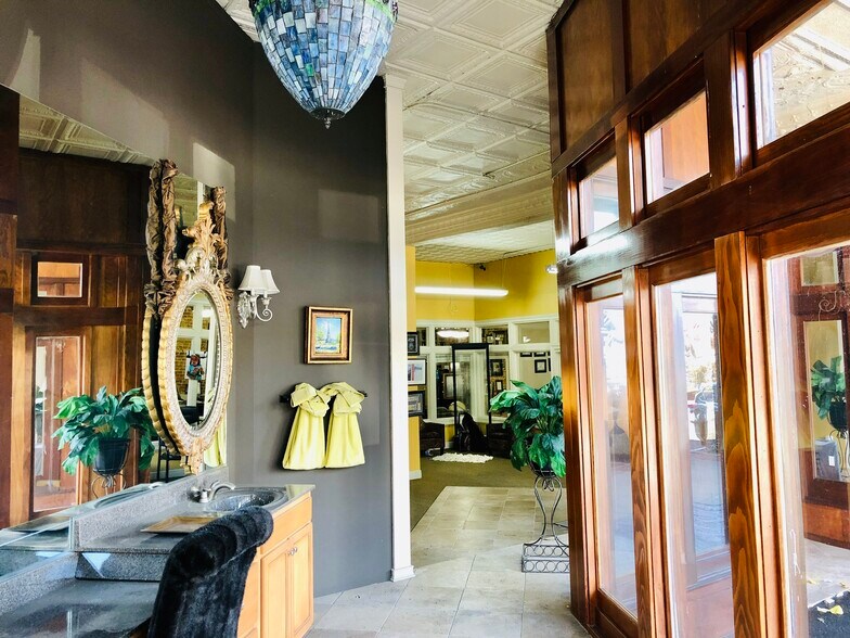 312 S Main St, Jonesboro, AR 72401 Lofts/Showrooms For Lease