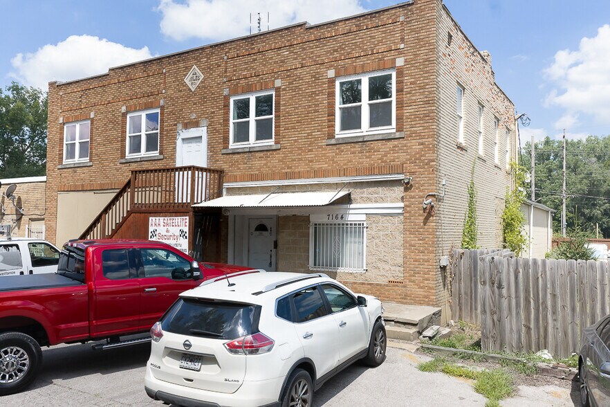 More Photos Of 7164 Kaw Dr, Kansas City Warehouse For Sale
