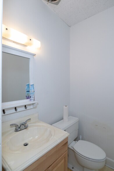 More Photos Of 2019 7th Ave, Columbus Medical For Sale