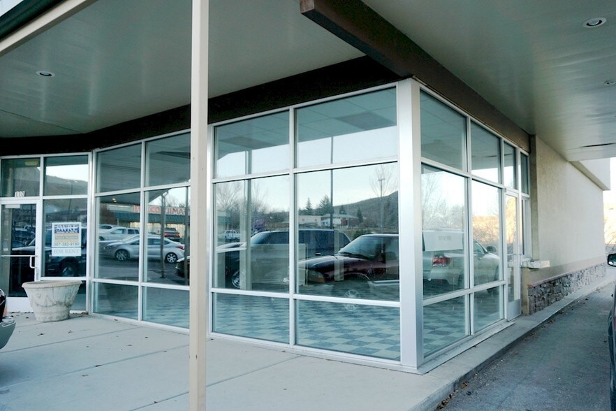 More Photos Of 100-230 Uinta Dr, Green River Storefront For Lease
