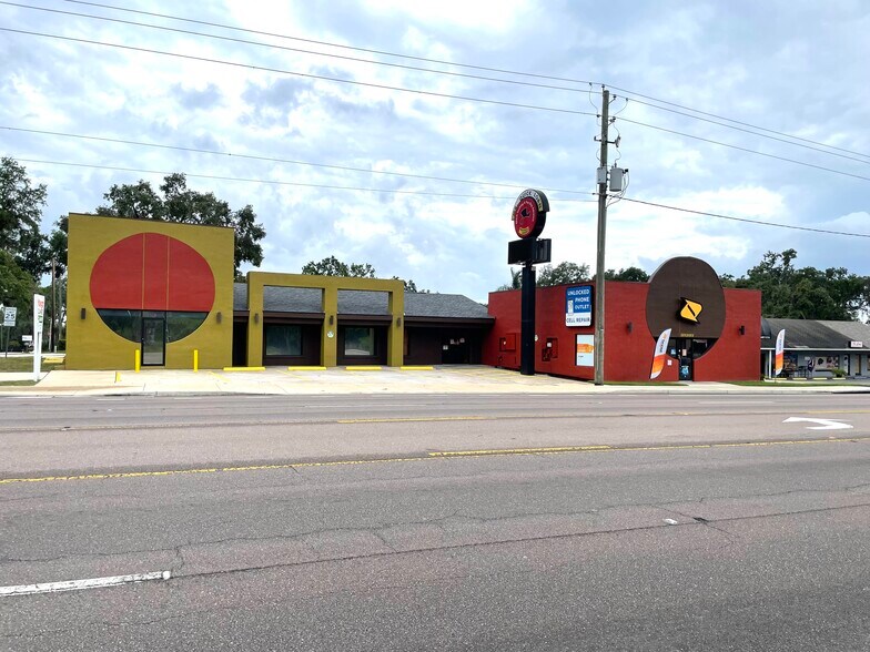 Primary Photo Of 11923 E Dr Martin Luther King Jr Blvd, Seffner Freestanding For Lease