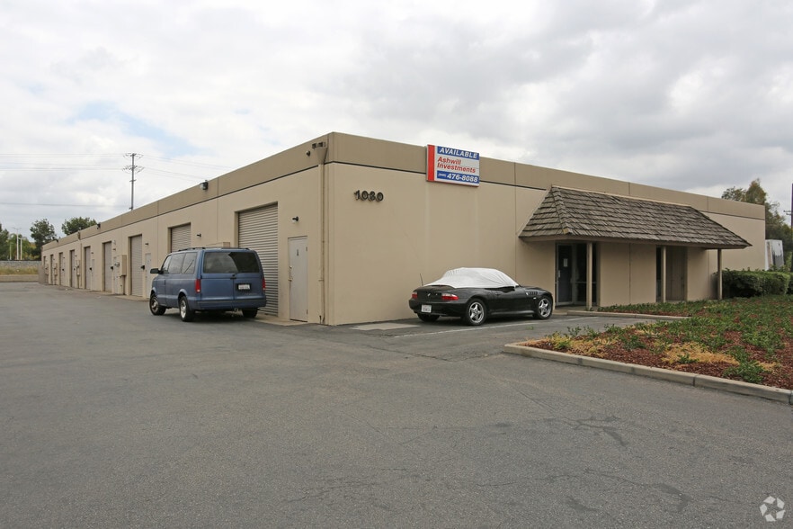 More Photos Of 1030 N Grove St, Anaheim Warehouse For Lease