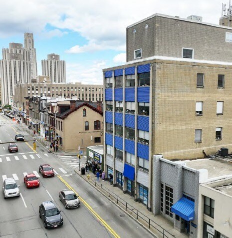 More Photos Of 3518 Fifth Ave, Pittsburgh Coworking Space