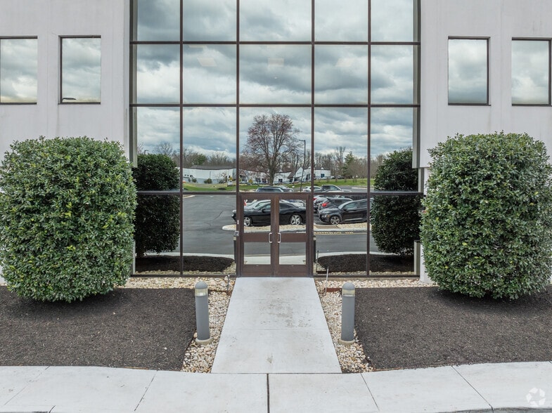 More Photos Of 1 AAA Dr, Hamilton Office For Lease