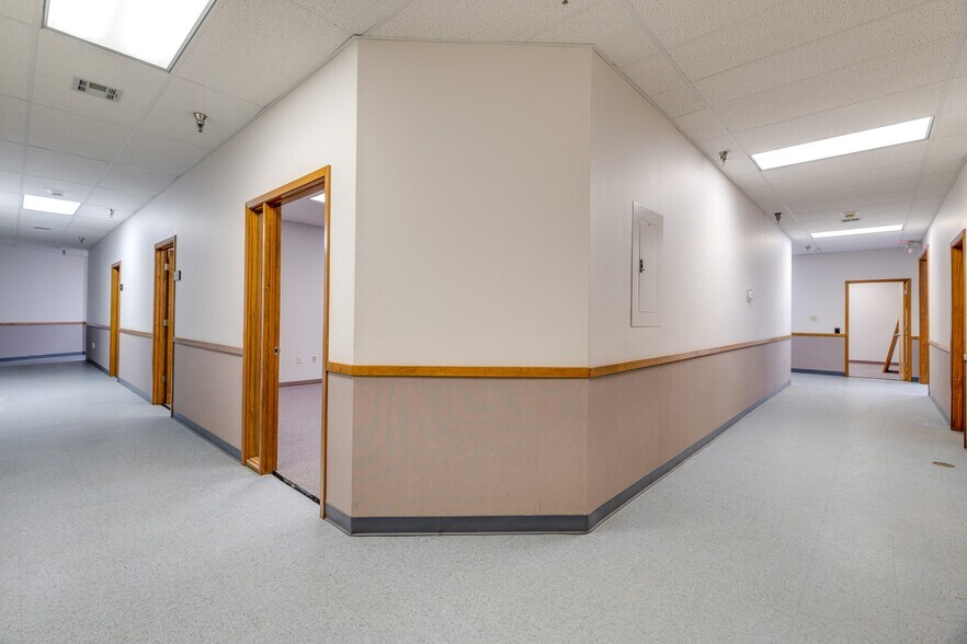 More Photos Of 401 Thomas Rd, West Monroe Medical For Lease