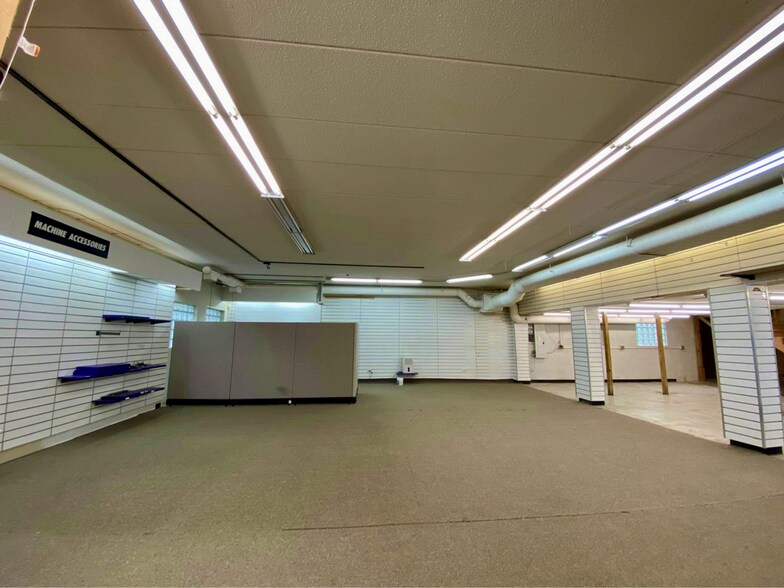 More Photos Of 9651 152nd Ave NE, Forest Lake Industrial For Lease