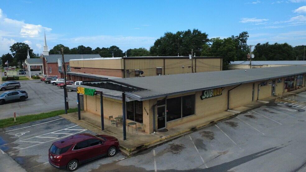More Photos Of 3873 Commerce st, Jay General Retail For Sale