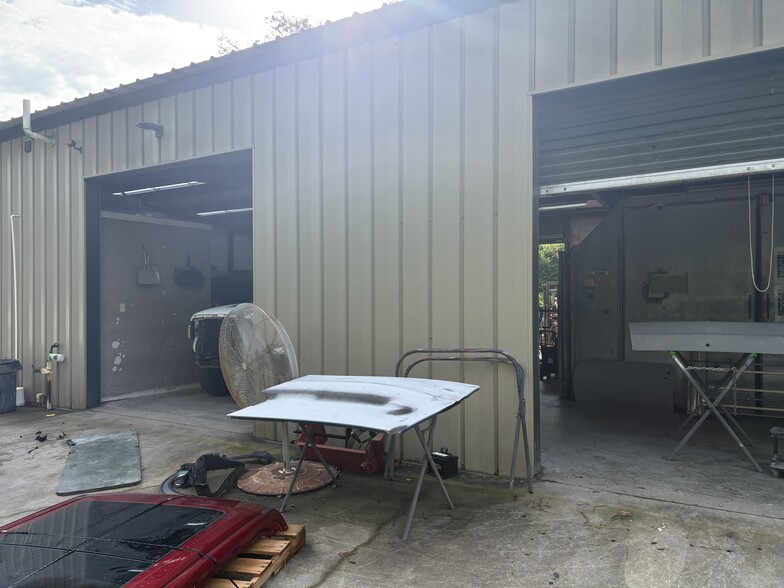 More Photos Of 2680 US Highway 80, Bloomingdale General Retail For Sale
