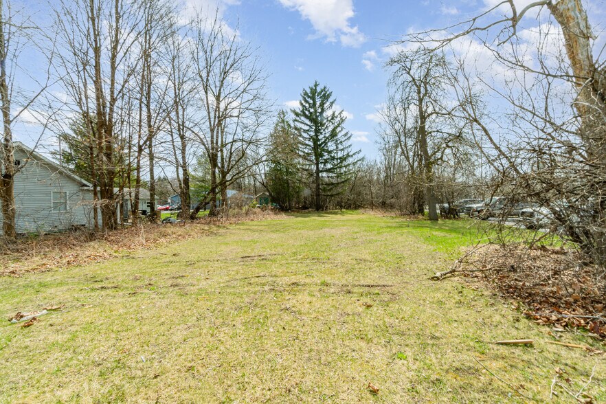 More Photos Of 7331 Gratiot Rd, Saginaw Flex For Sale