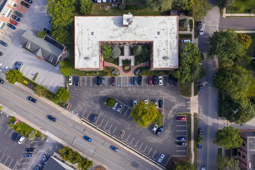 More Photos Of 250 W Lancaster Ave, Wayne Apartments For Lease