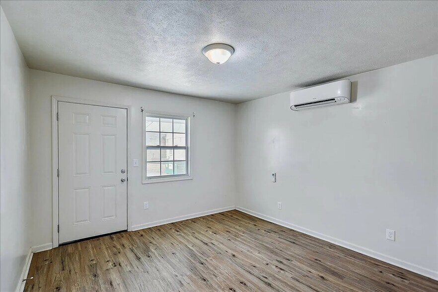 More Photos Of 409-412 Pearl Dr, Pearl Apartments For Sale