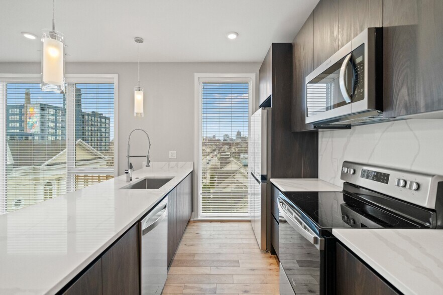 More Photos Of 1000-1038 W Girard Ave, Philadelphia Apartments For Lease