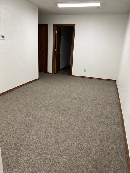 More Photos Of 6200 Melrose Ln, Oklahoma City Warehouse For Lease