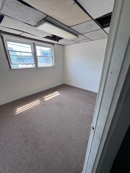 More Photos Of 90 Coolidge Ave, Bellmawr Freestanding For Sale