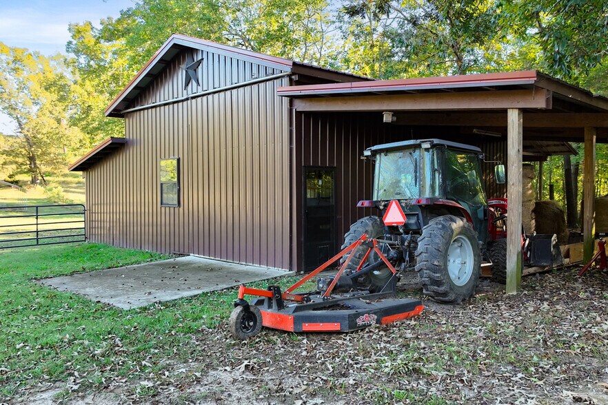 More Photos Of 228 Pattie Gap Rd, Philadelphia Apartments For Sale