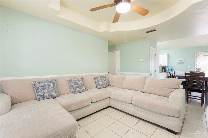 More Photos Of 1502 Diamond Ave, Penitas Apartments For Sale