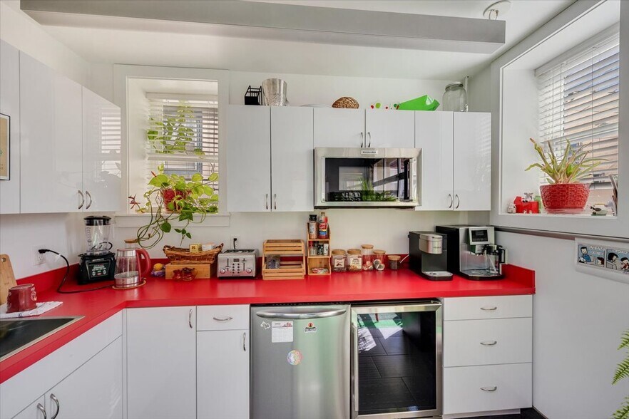 More Photos Of 806 Haddon Ave, Collingswood Storefront Retail Residential For Sale