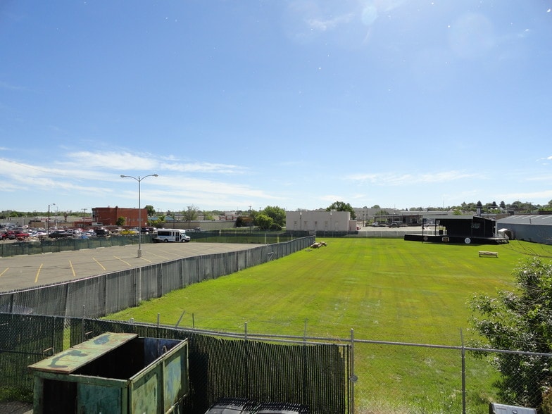 More Photos Of 1121 5th St S, Great Falls General Retail For Sale