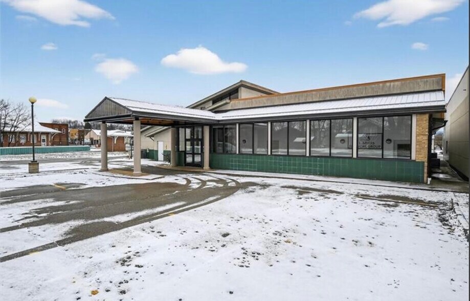 More Photos Of 155 E Market St, Blairsville Medical For Sale