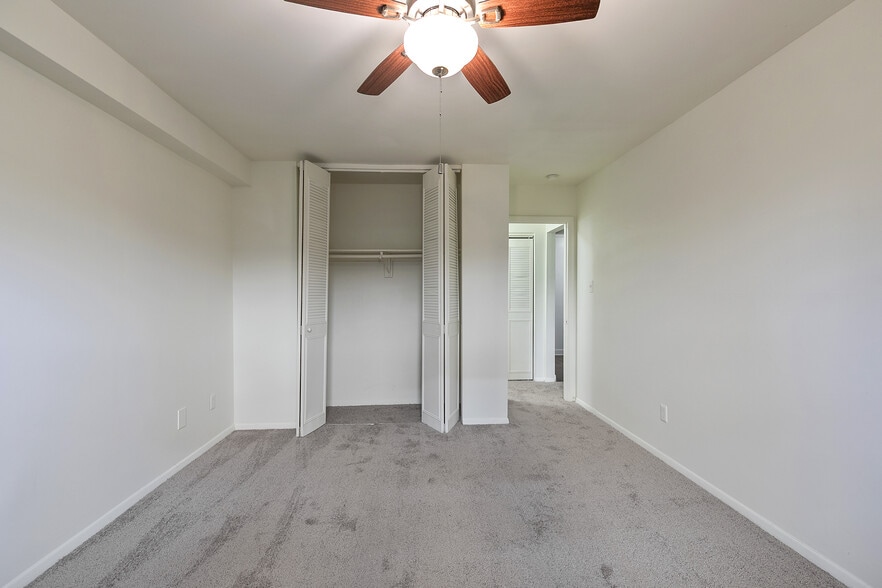 More Photos Of 3900 Forest Hill Ave, Richmond Apartments For Sale