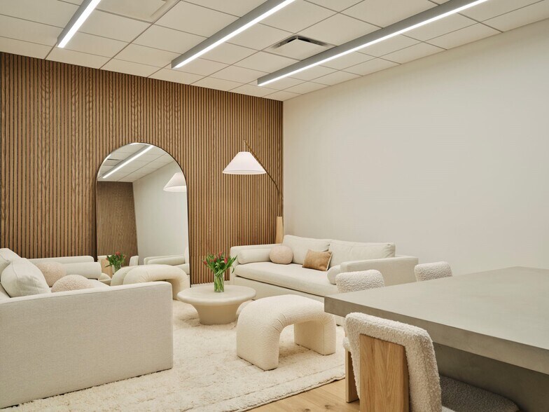 More Photos Of 800 S Pacific Coast Hwy, El Segundo Loft Creative Space For Lease