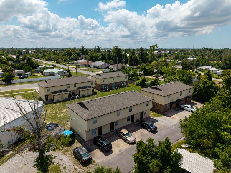 More Photos Of 114 S Sr-22a, Panama City Apartments For Sale