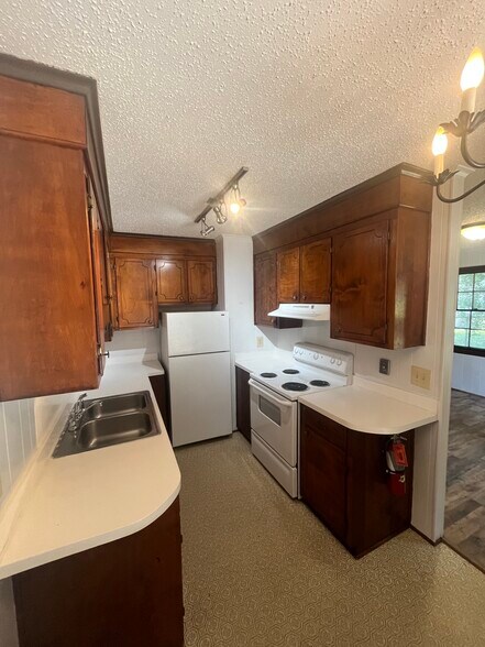More Photos Of 3610 Timberlane Dr, Columbia Apartments For Sale