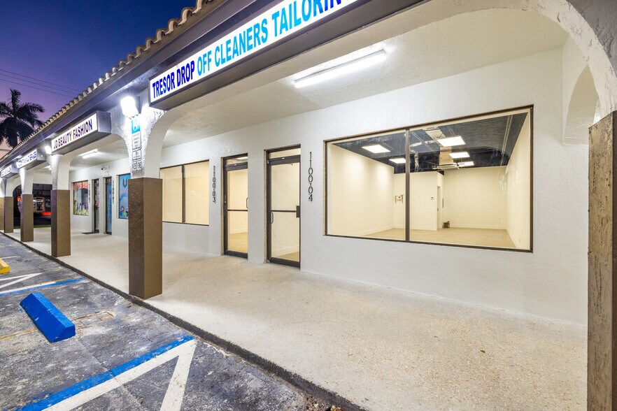 More Photos Of 1120 Sunset Strip, Sunrise Freestanding For Lease