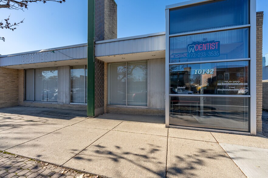 More Photos Of 10142 S Western Ave, Chicago Medical For Lease