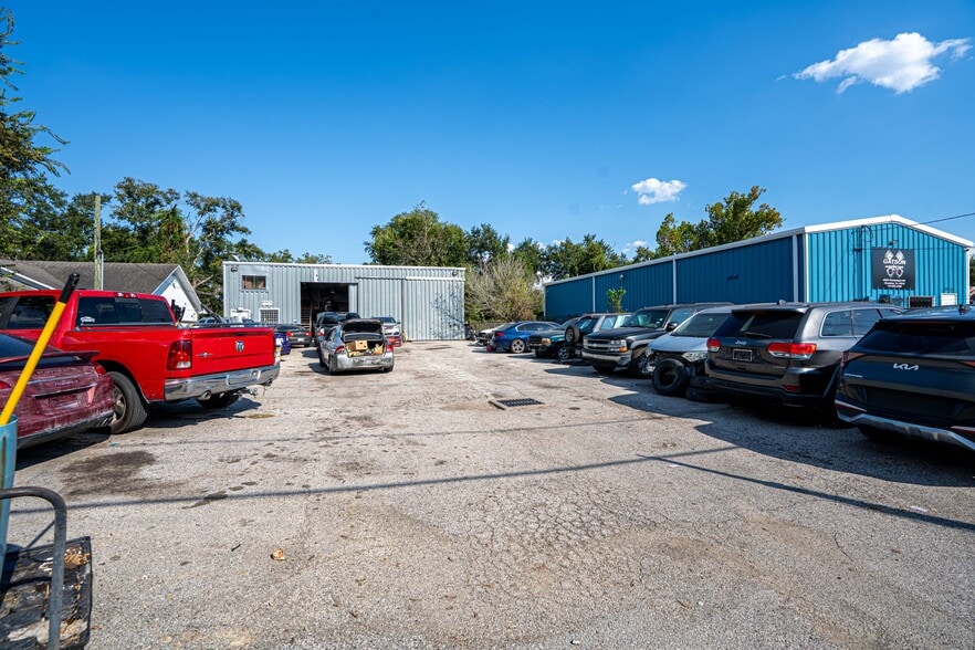 More Photos Of 8928 Homestead Rd, Houston Warehouse For Sale