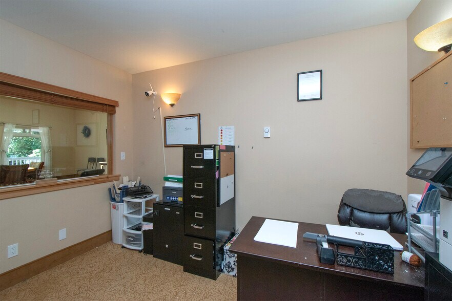 More Photos Of 202 Birdsong Ln, Port Angeles Healthcare For Sale