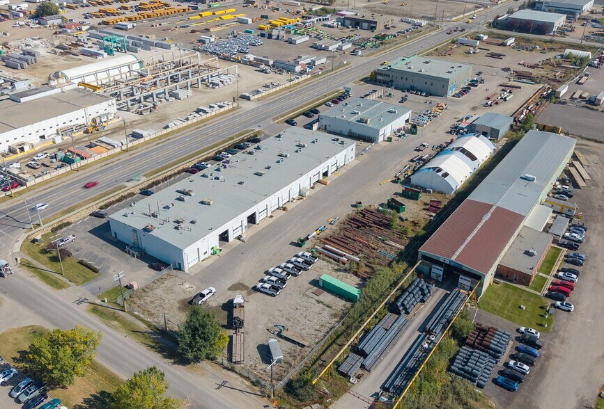 More Photos Of 4839 90th Ave SE, Calgary Warehouse For Lease