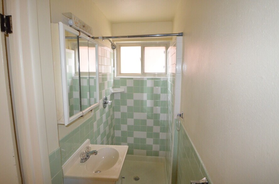 More Photos Of 5547 S Grant St, Littleton Apartments For Sale