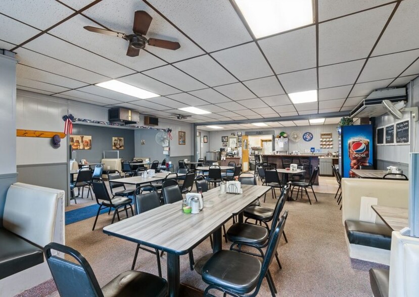 More Photos Of 6014 New Hartford St, Wolcott Restaurant For Sale