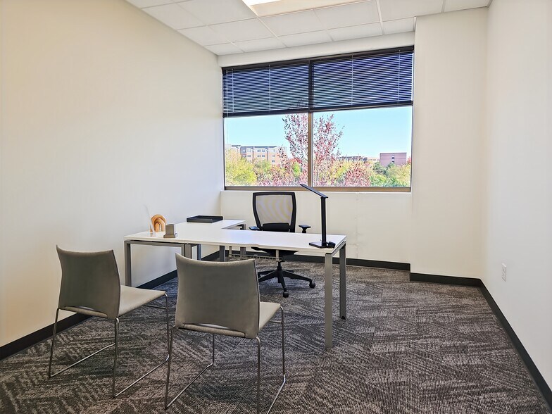 More Photos Of 4901 Eastpark Blvd, Madison Coworking Space