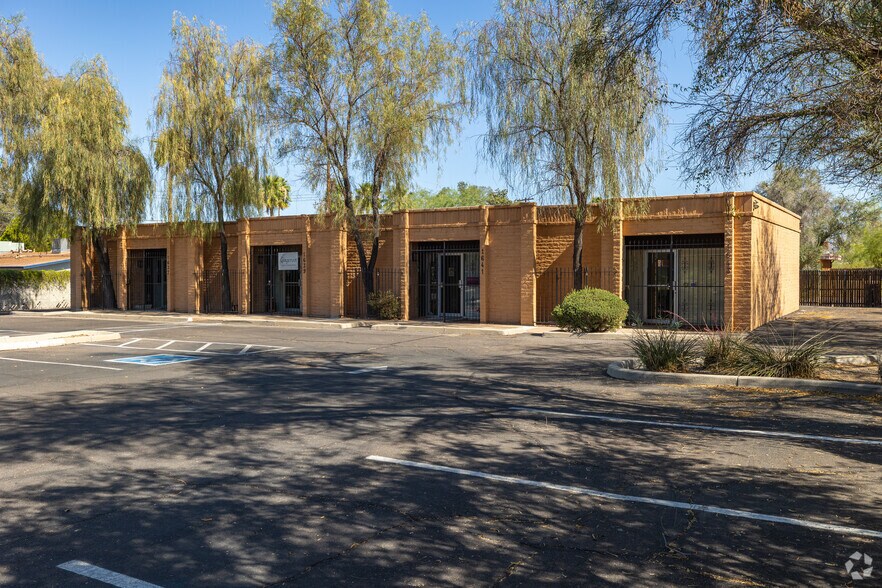 More Photos Of 1637-1643 E Prince Rd, Tucson Medical For Lease