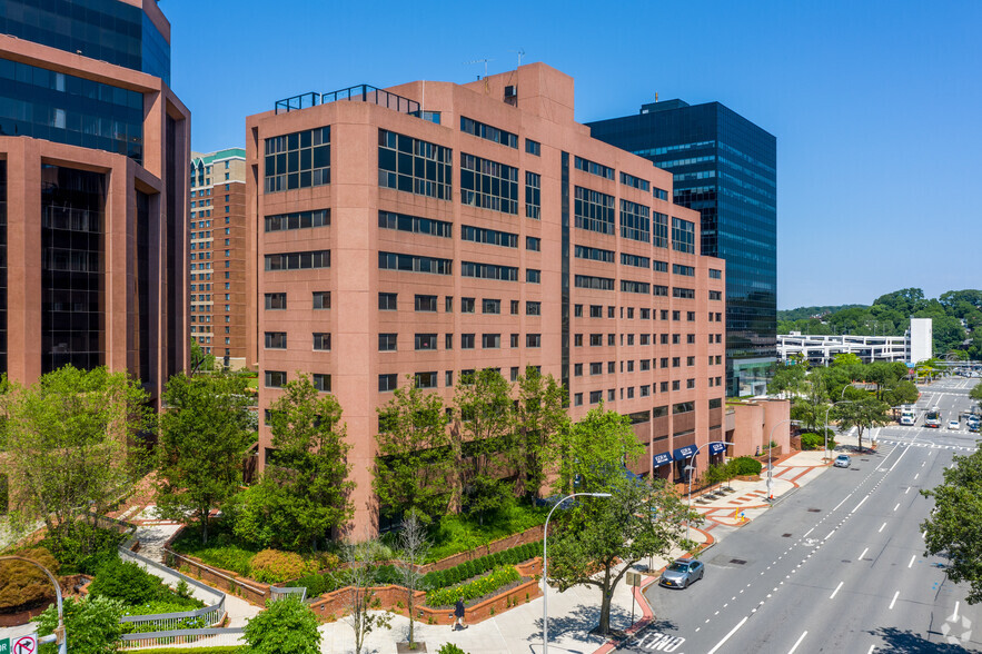 Primary Photo Of 34 S Lexington Ave, White Plains Apartments For Lease